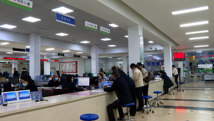 宜城市醫(yī)保局 從‘有’到‘好’，惠民利民暖人心的信息咨詢(xún)服務(wù)